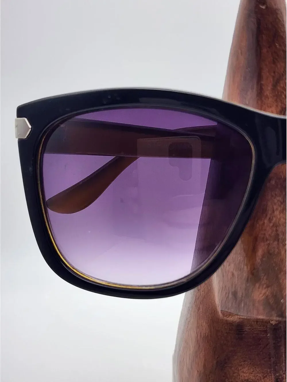 Stradivarius Classic Black Frame Sunglasses with Purple Gradient Lenses